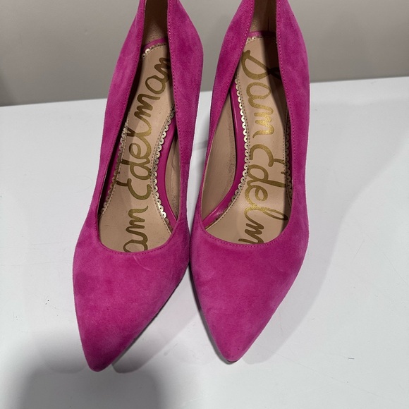 Sam Edelman Shoes - Sam Edelman Hazel pointed toe Fuchsia Suede Heels